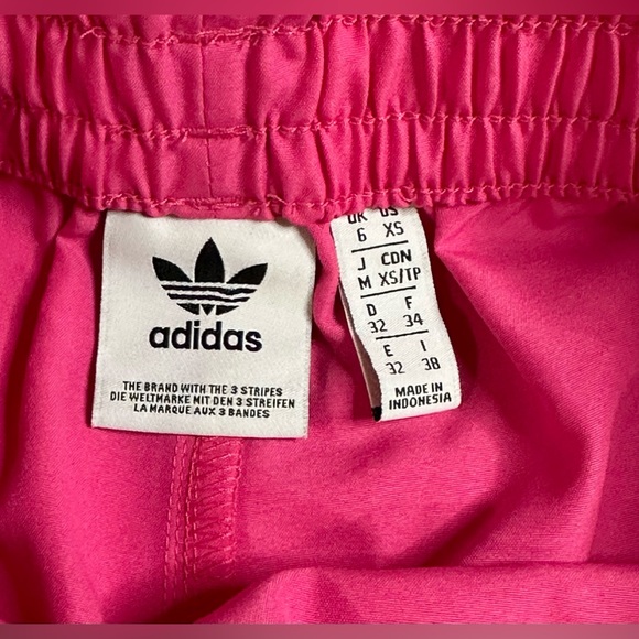 Adidas 2 In 1 Women’s Pink Shorts Relaxed Fit Size XS Pre-owned - Picture 5 of 10